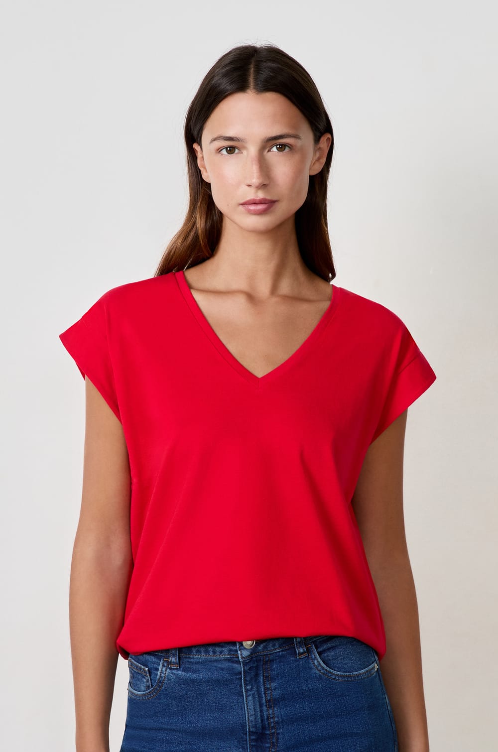T-shirt col V 100% coton;${refinementColor}