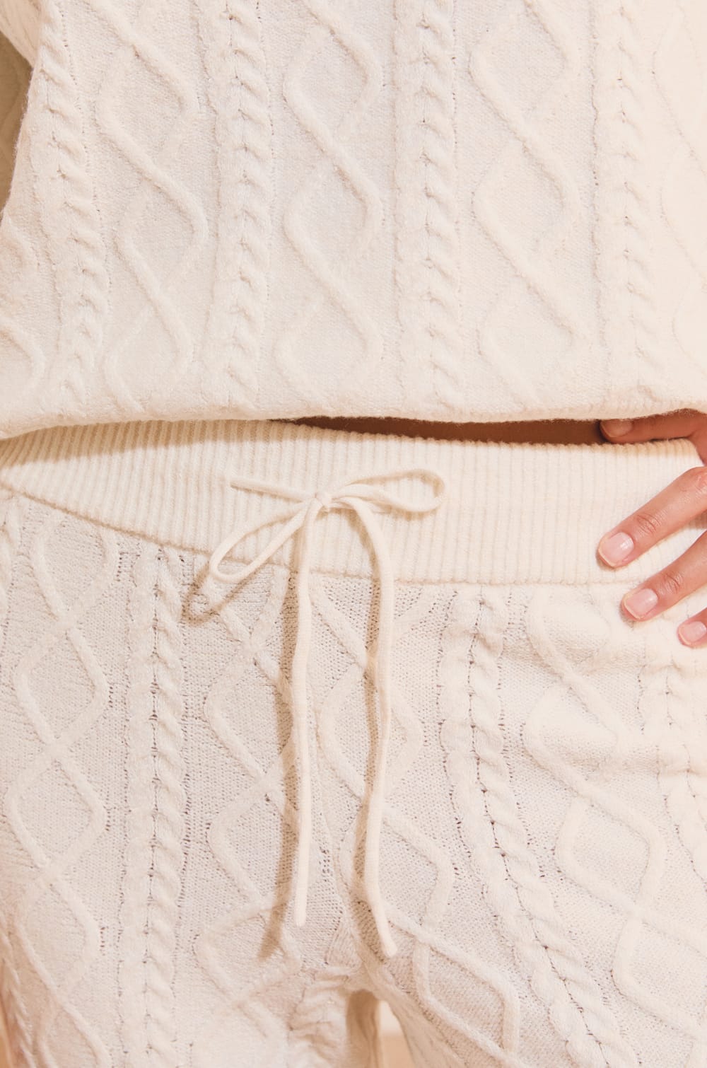 Pantalon en maille;${refinementColor}