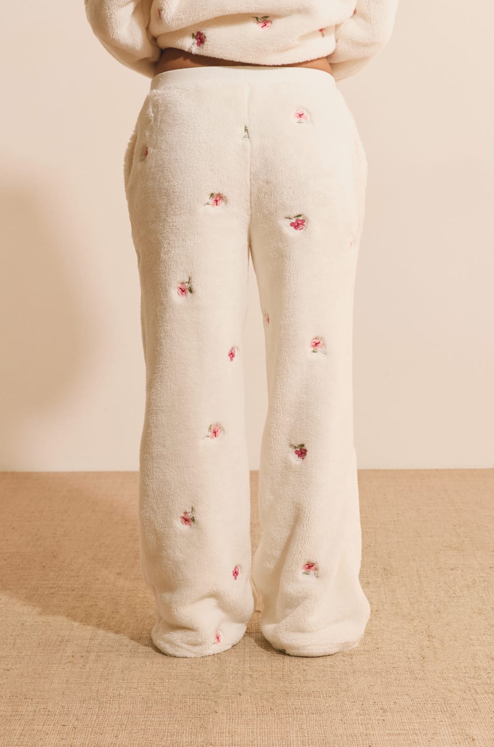 Pantalon de pyjama &agrave; motif floral;${refinementColor}