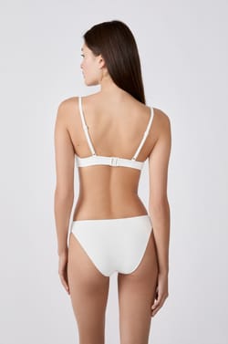 Triangle haut de maillot sans armatures;${refinementColor}