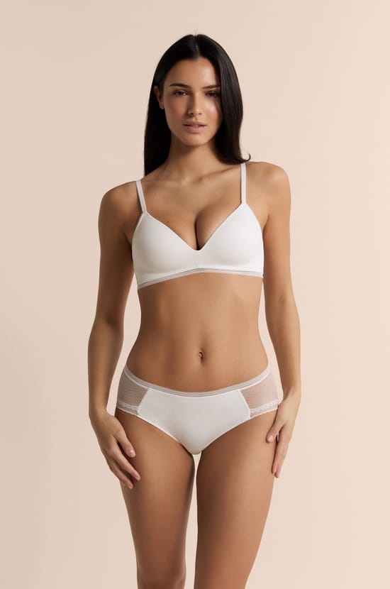 Shorty avec d&eacute;tails en dentelle;${refinementColor}