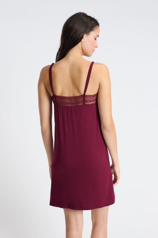 Nuisette d&eacute;collet&eacute; dentelle;${refinementColor}