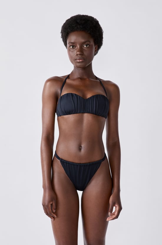 Strapless bandeau bikini top with removable straps;${refinementColor}