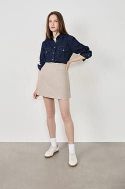 Short Skirt;${refinementColor}