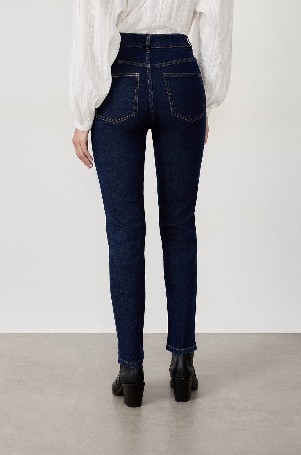 Jeans slim;${refinementColor}
