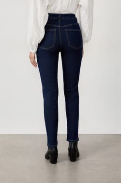 Jeans slim;${refinementColor}