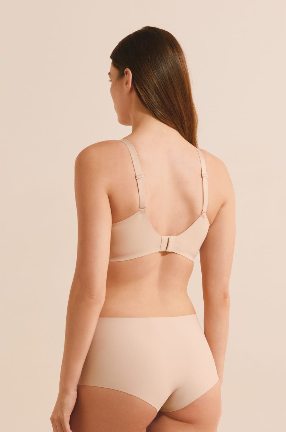 Beha N.4 - De dunne cups in microvezel;${refinementColor}
