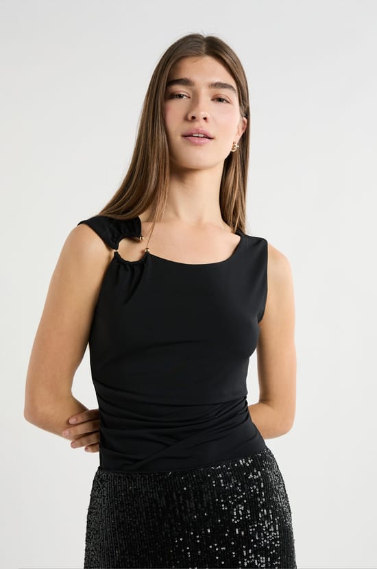 &Auml;rmelloses Top mit Ring;${refinementColor}