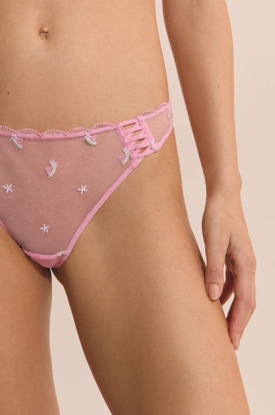 String en tulle &agrave; motifs;${refinementColor}