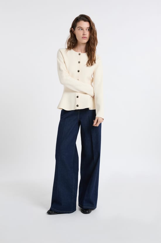 Top met e mouwen met gouden knopen;${refinementColor}