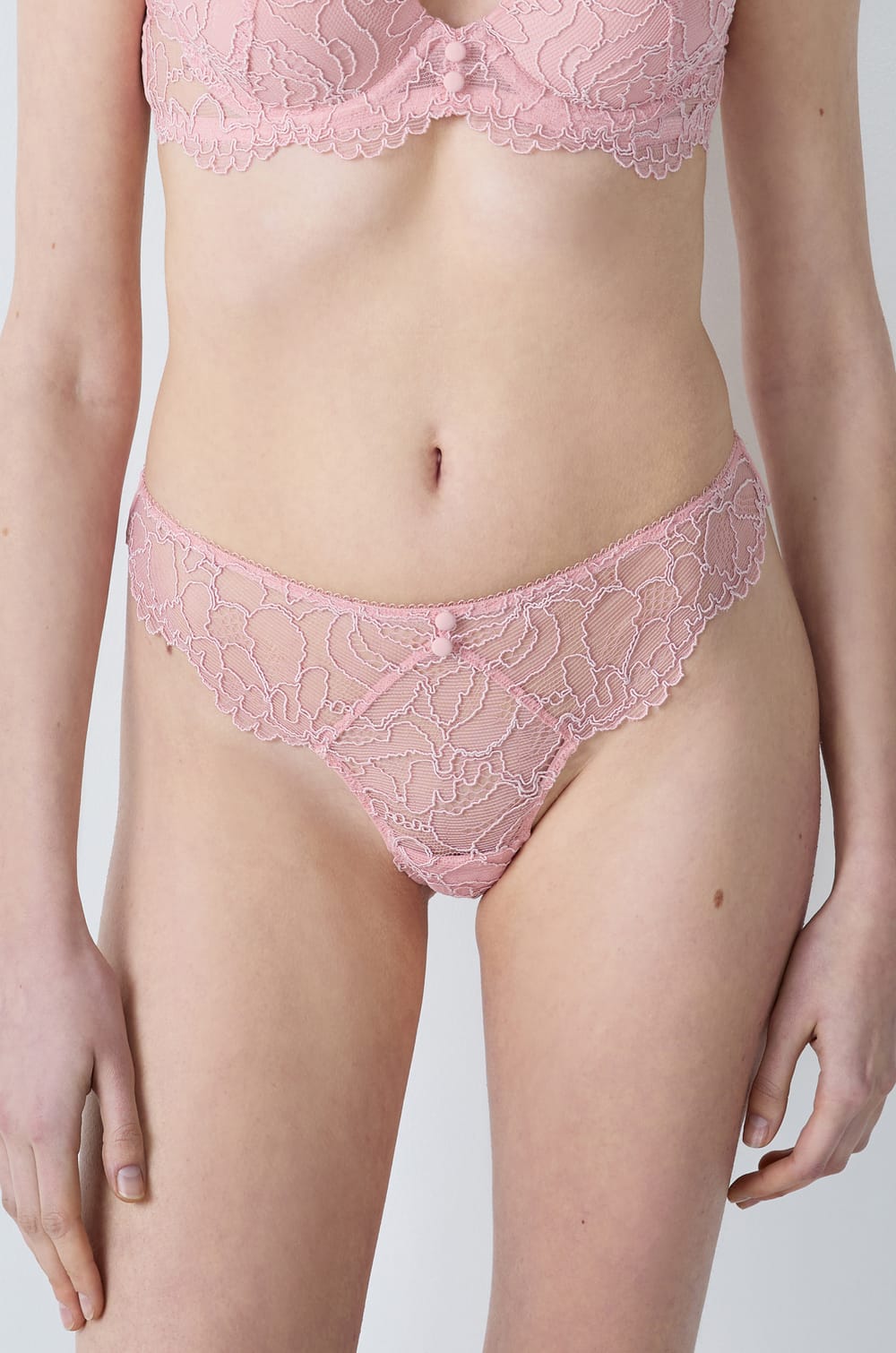 Lace Tanga;${refinementColor}
