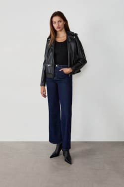 Jean droit en coton;${refinementColor}