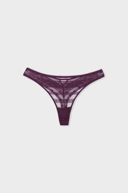 Tanga en dentelle;${refinementColor}