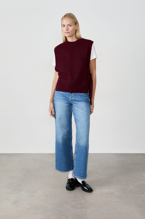 Pull sans manches;${refinementColor}