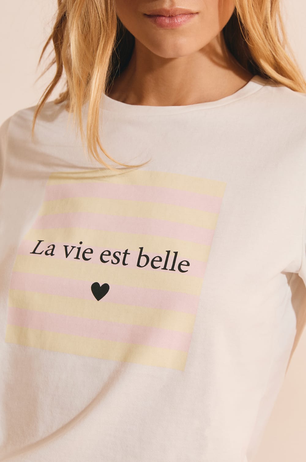 Short-sleeved T-shirt with "life is beautiful" inscription;${refinementColor}