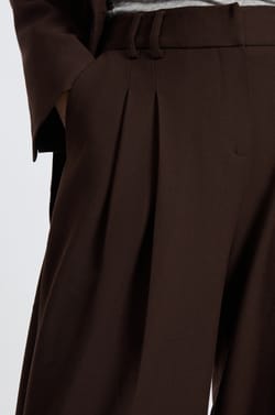 Pantalón ancho de sarga;${refinementColor}