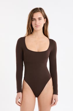 Body col carré manches longues;${refinementColor}