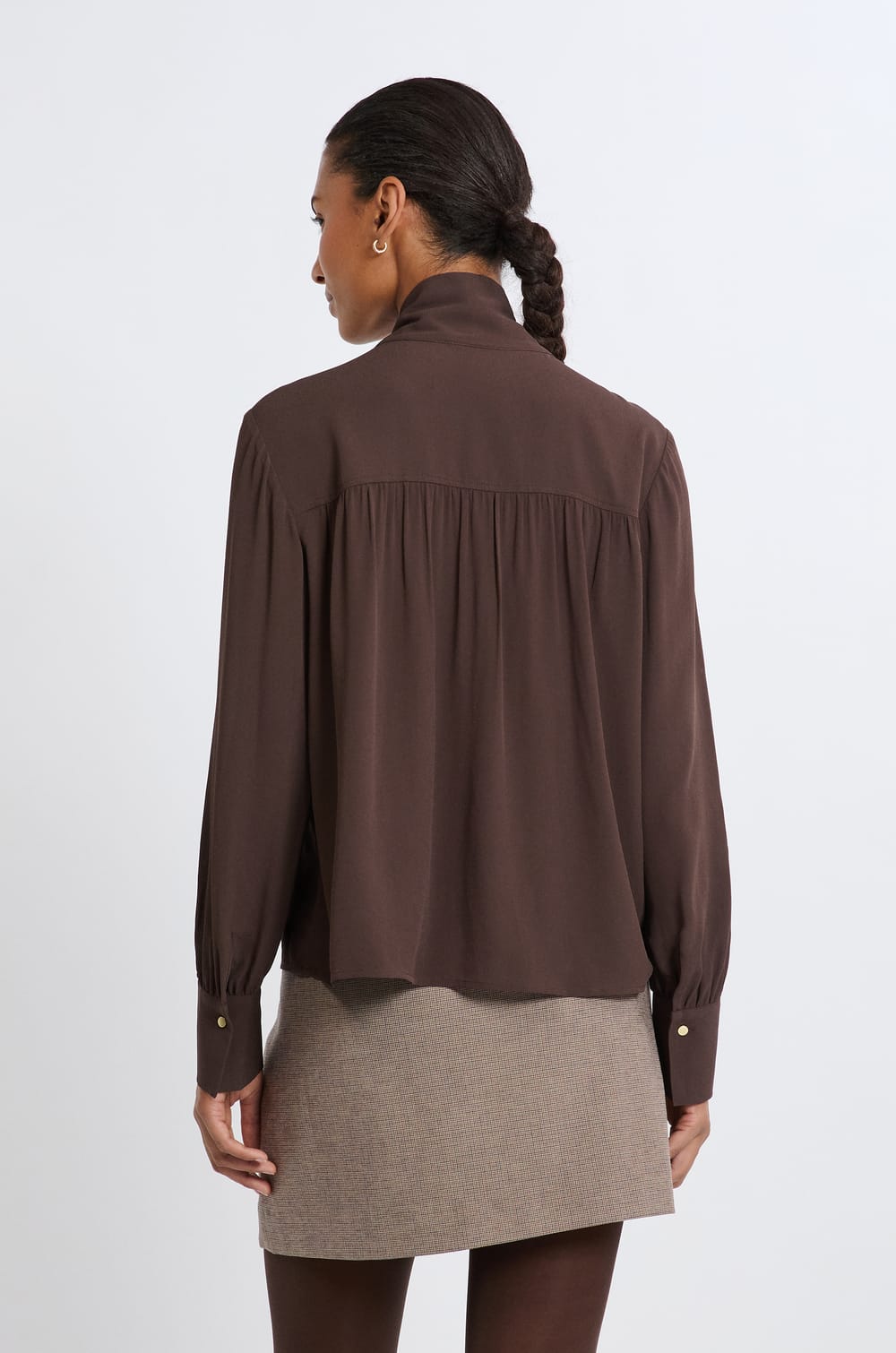 Blouse &agrave; nouer sur le devant;${refinementColor}
