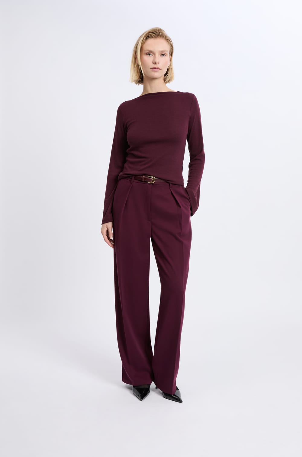 T-shirt col bateau à manches longues larges;${refinementColor}