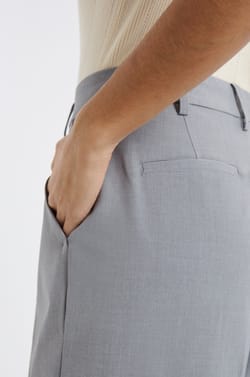 Pantalon de tailleur large;${refinementColor}