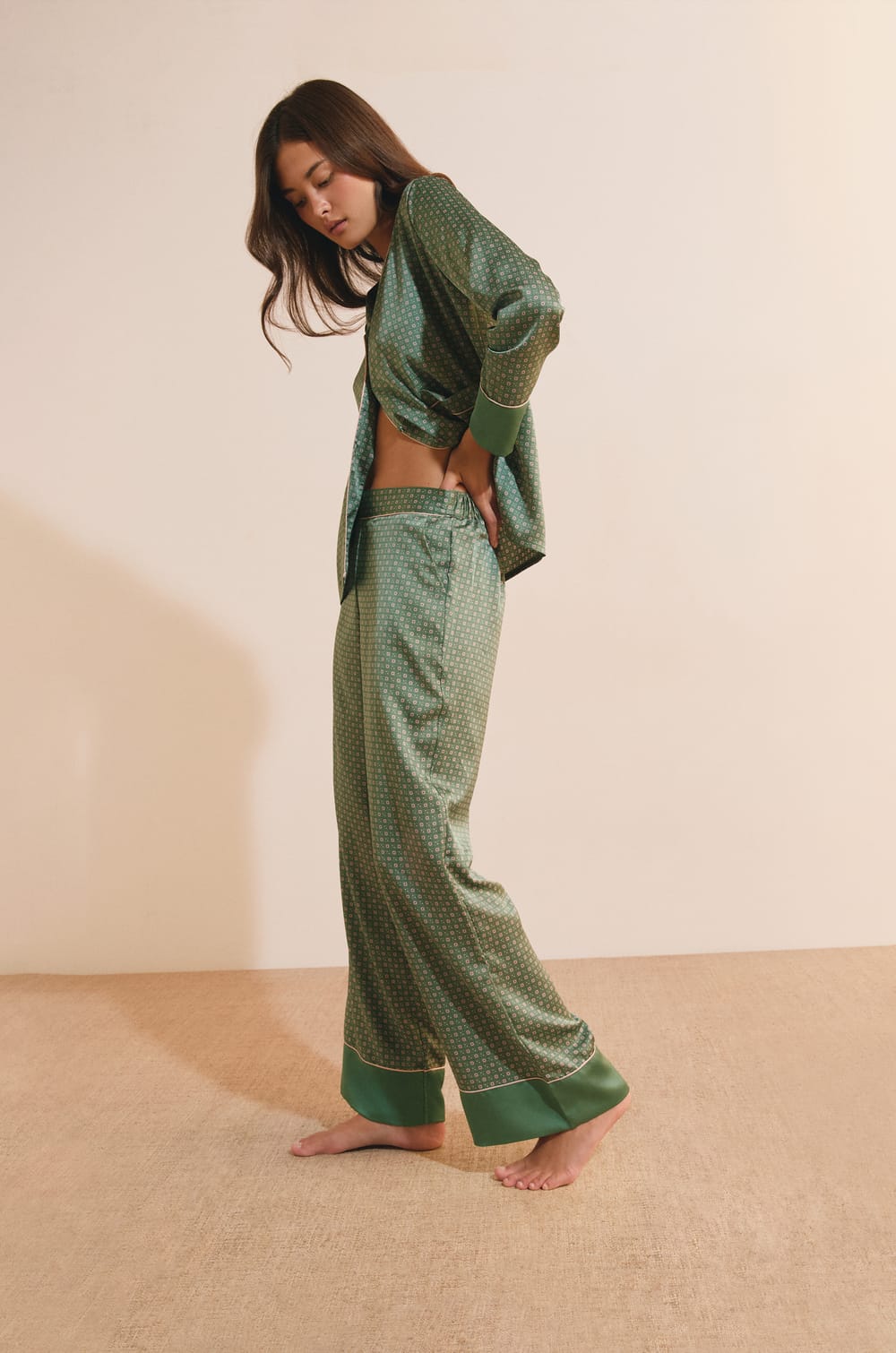Pantalon de pyjama &agrave; motifs;${refinementColor}