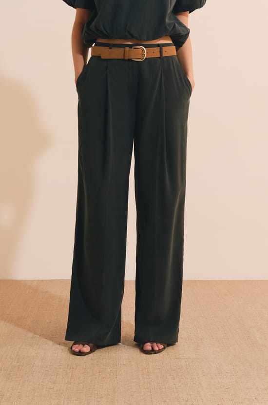 Pantalon large;${refinementColor}