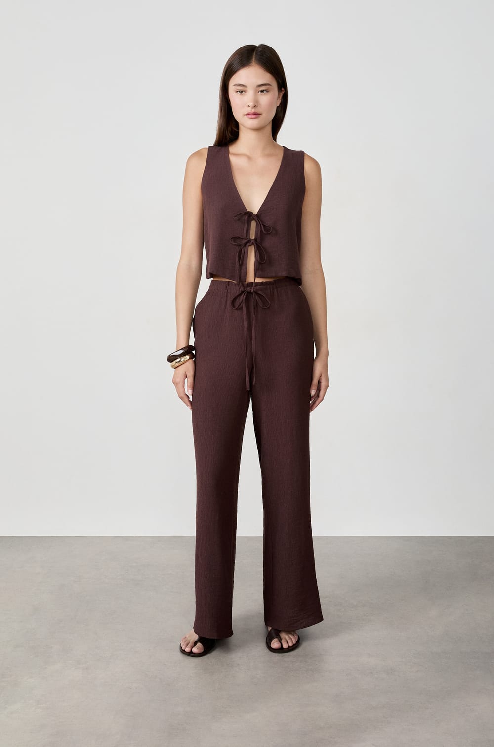 Pantalon fluide large;${refinementColor}