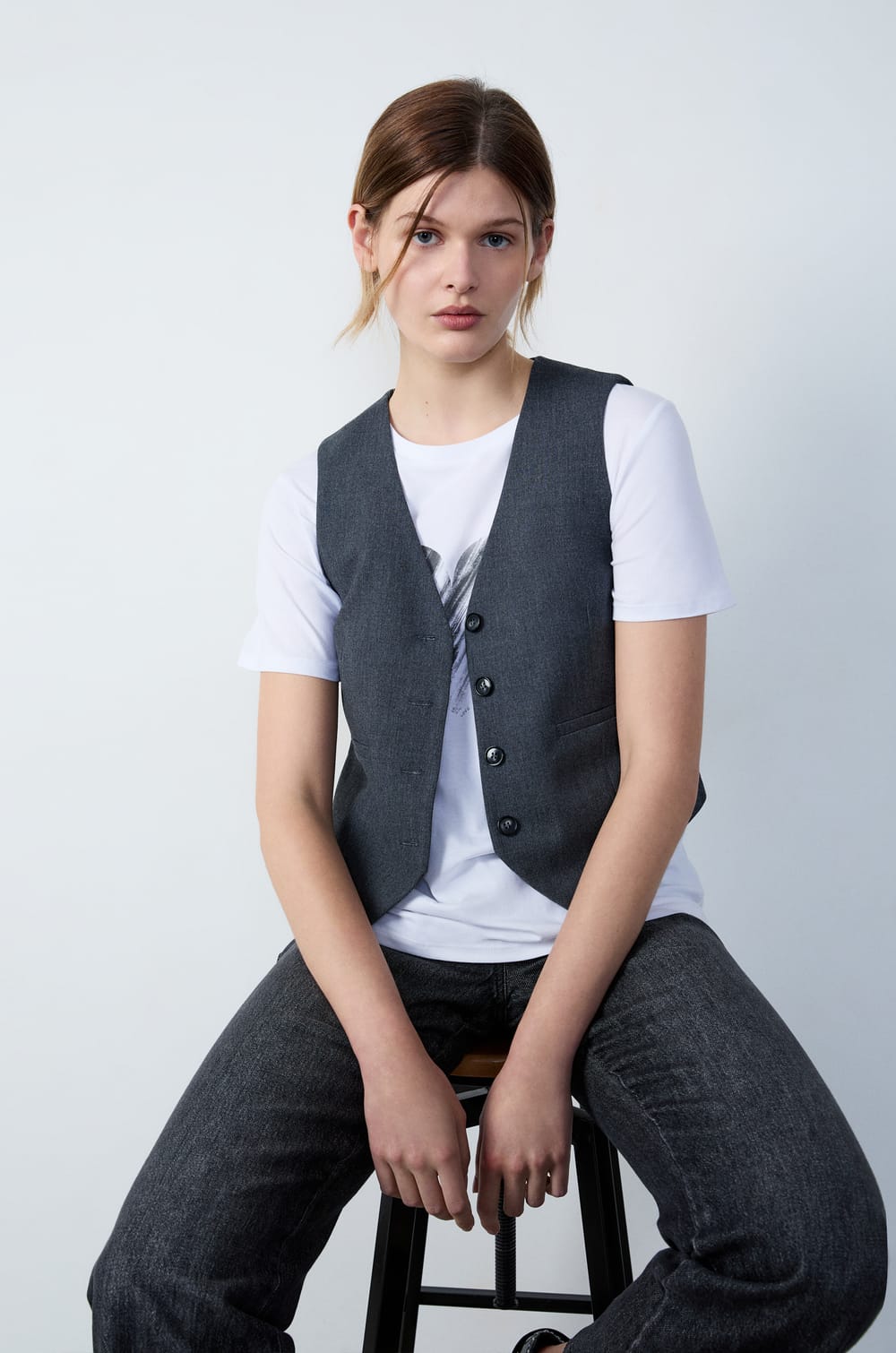 Sleeveless Cardigan;${refinementColor}