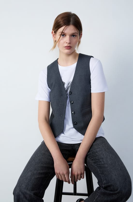 Sleeveless Cardigan;${refinementColor}