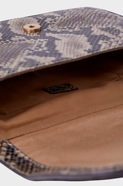 Leather Shoulder Bag;${refinementColor}