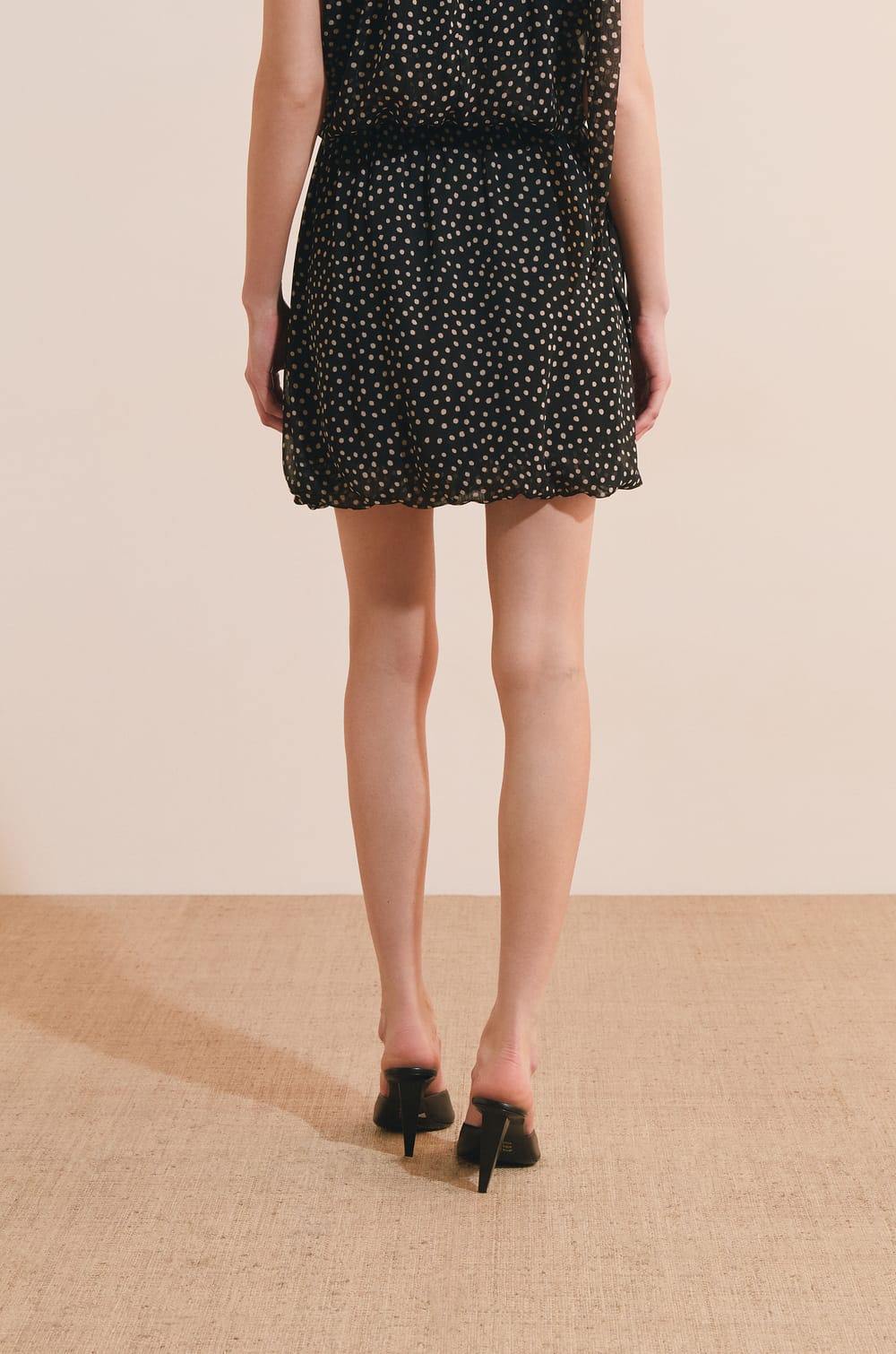 Jupe courte fluide &agrave; motifs;${refinementColor}