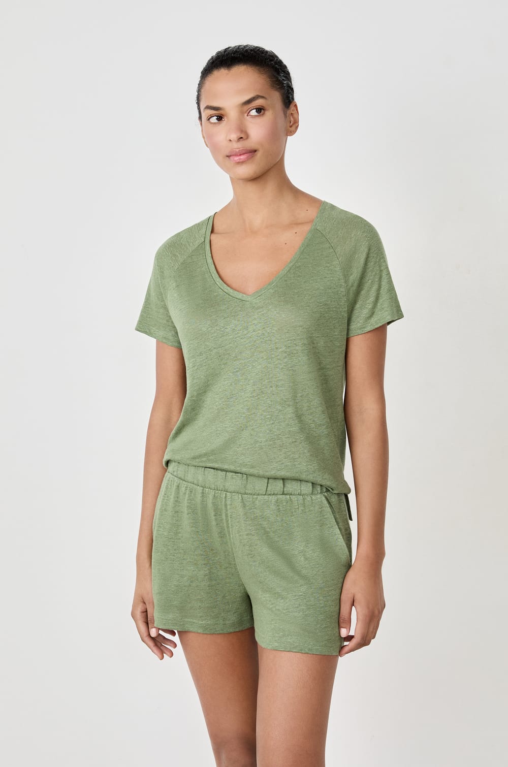 100% Linen Shorts;${refinementColor}