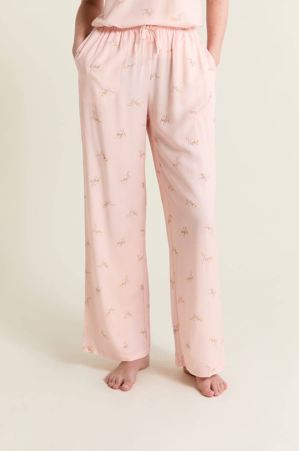 Patterned Pajama Pants;${refinementColor}
