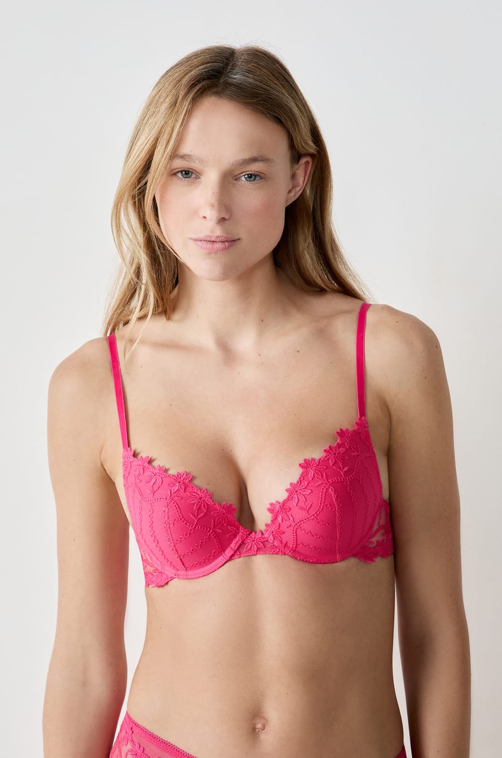 Bra N.2 - The Plunge Push-up;${refinementColor}