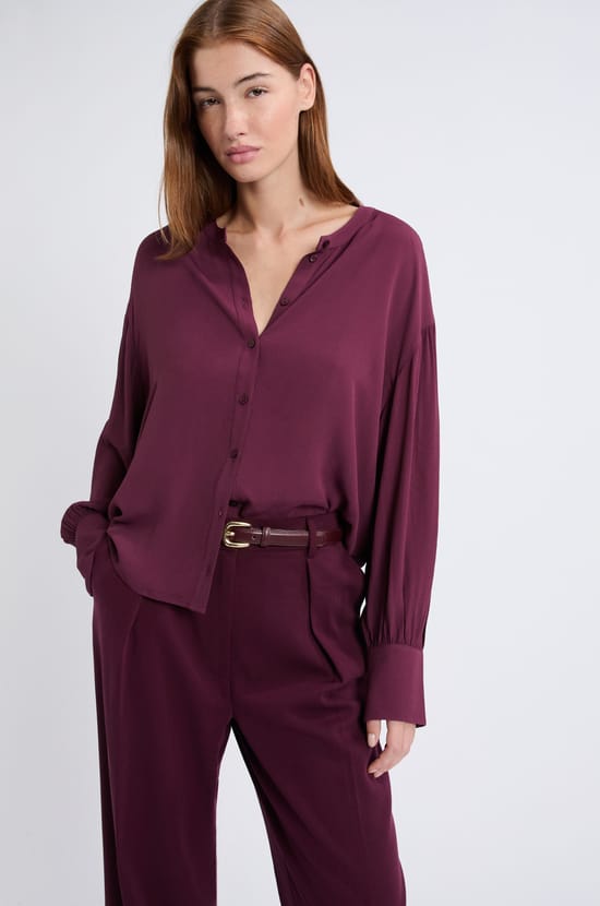 Chemise à manches longues en crepe;${refinementColor}