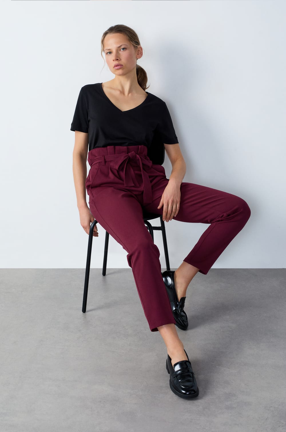 Carrot-Cut Trousers with Tie Belt;${refinementColor}
