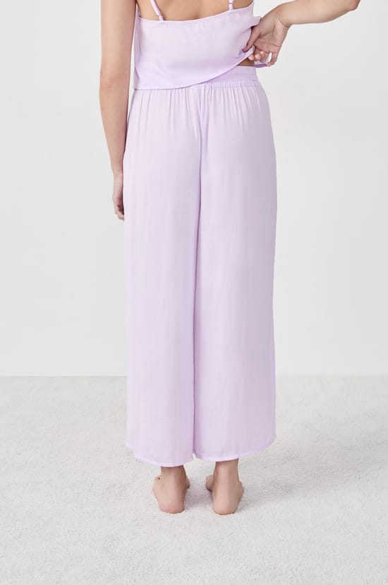 Wide-leg 7/8 satin trousers;${refinementColor}