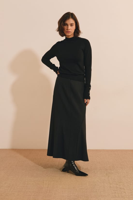 Pull en maille fine &agrave; manches mi-longues;${refinementColor}