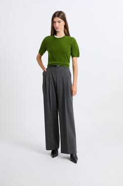 Short-sleeved cashmere sweater;${refinementColor}
