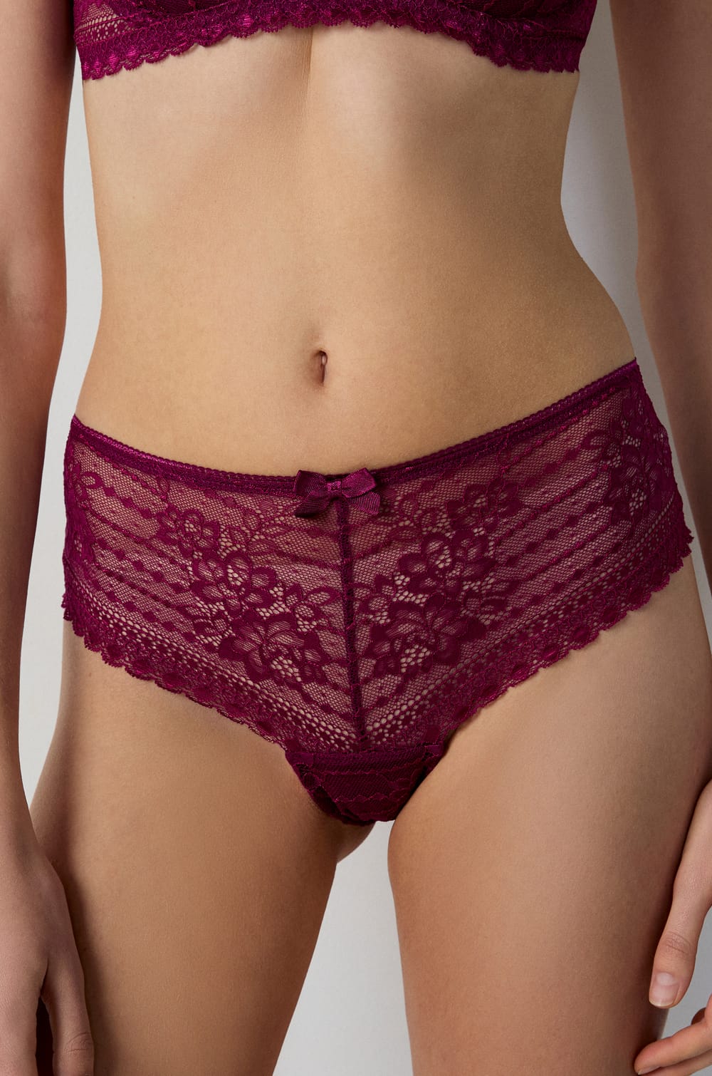 Lace Boyshort;${refinementColor}