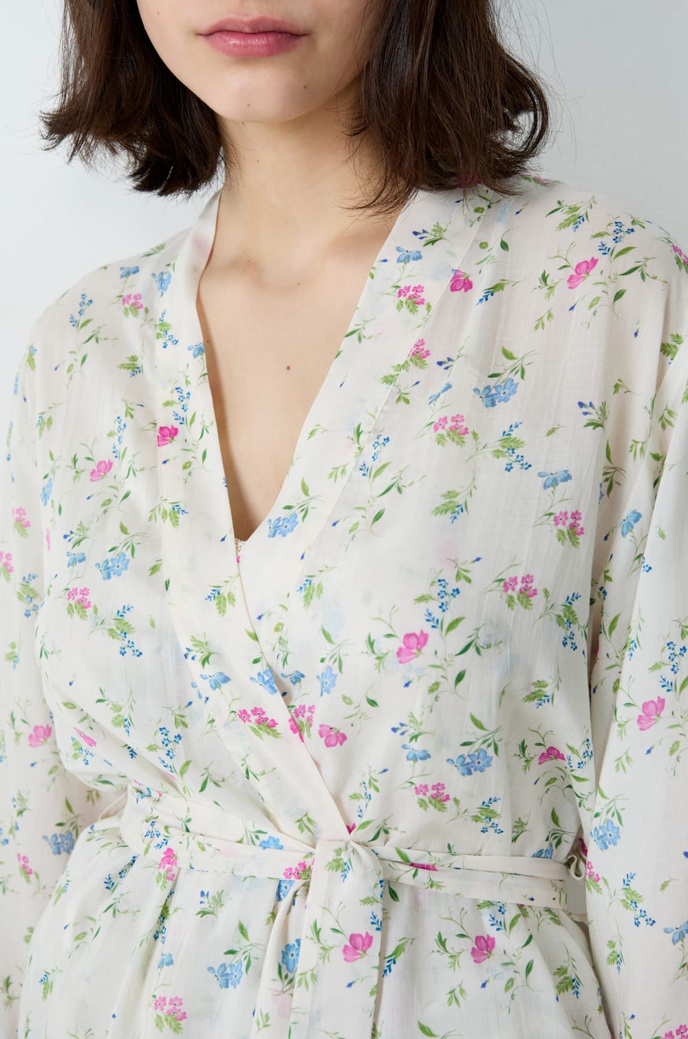 Saténový župan s potiskem;${refinementColor}