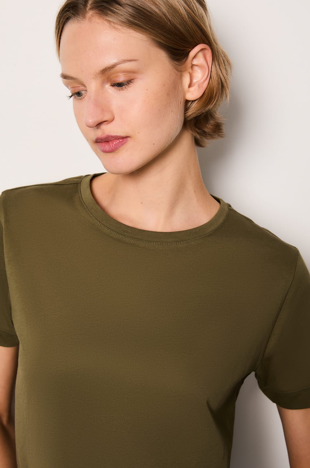 Short Sleeve T-Shirt;${refinementColor}