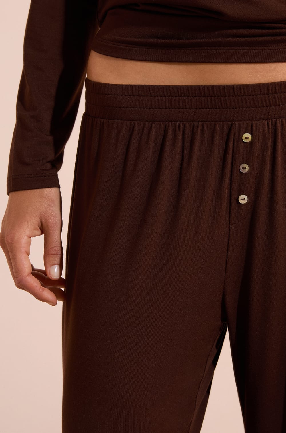 Pantalone de pijama liso;${refinementColor}