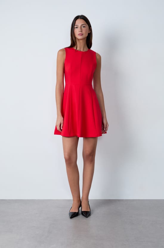 Robe courte droite;${refinementColor}