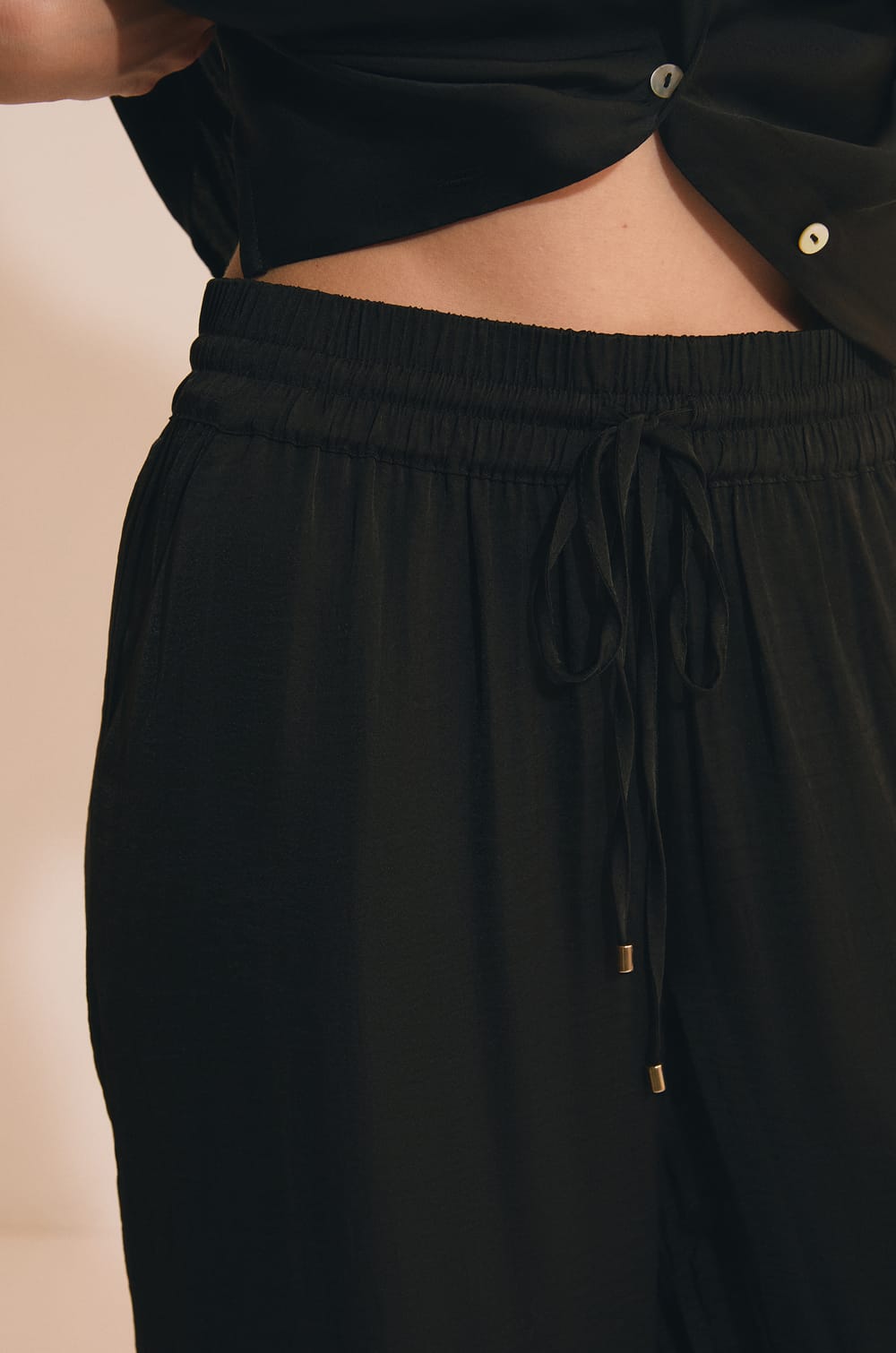 Wide-leg satin trousers;${refinementColor}