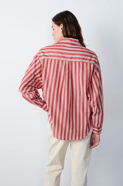 Long-sleeved striped shirt;${refinementColor}