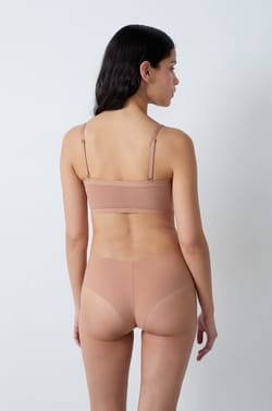Microfibre Strapless Bra with Removable Straps;${refinementColor}