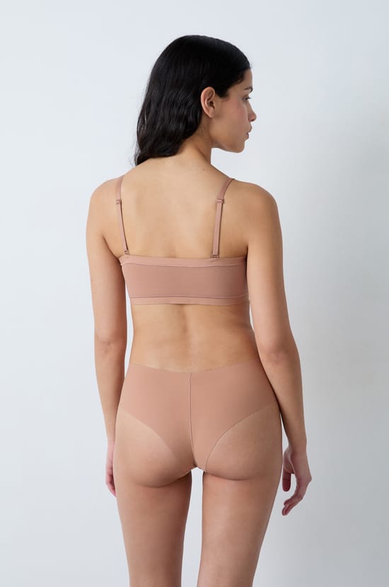 Microfibre Strapless Bra with Removable Straps;${refinementColor}