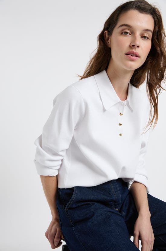 Pull col polo avec boutons dor&eacute;s;${refinementColor}