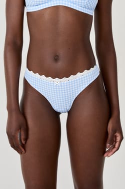 Tanga with embroidery;${refinementColor}